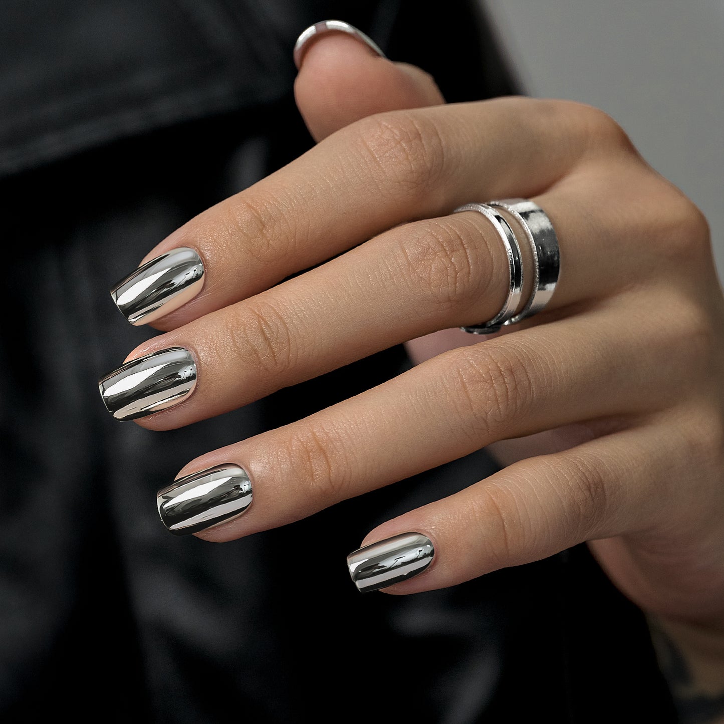 Reusable press-on nails silver chrome