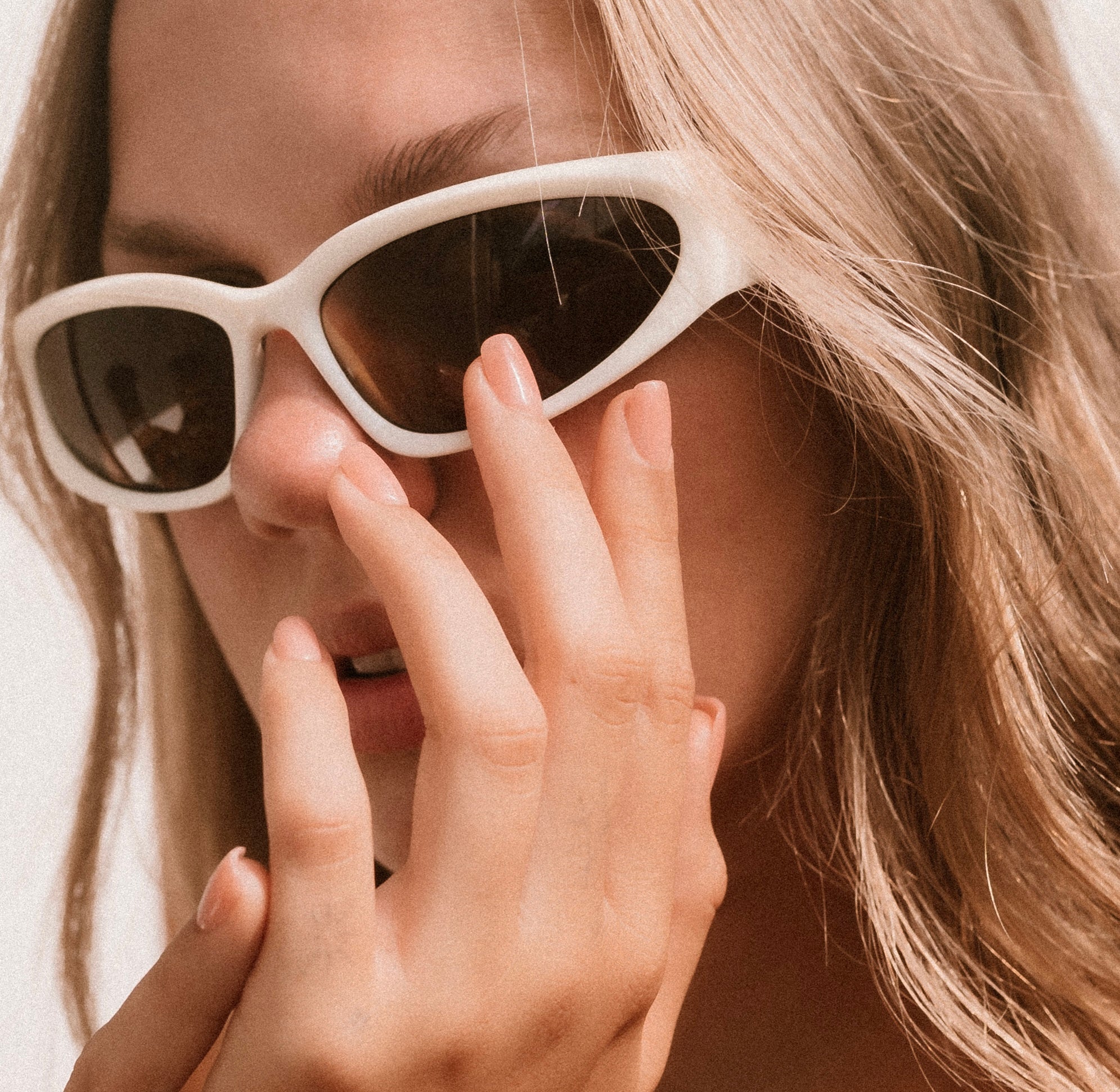 Glowberry kvaliteetsed korduvkasutatavad press-on küüned nude värvi!