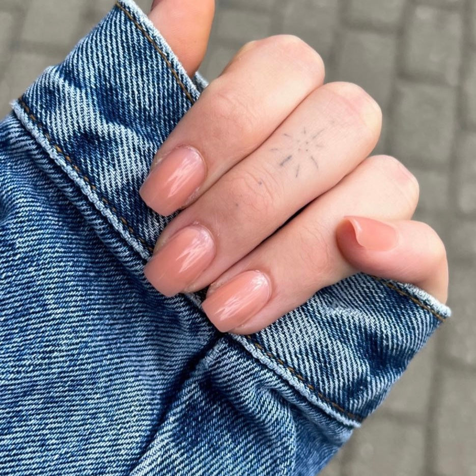 Reusable press-on nails nude