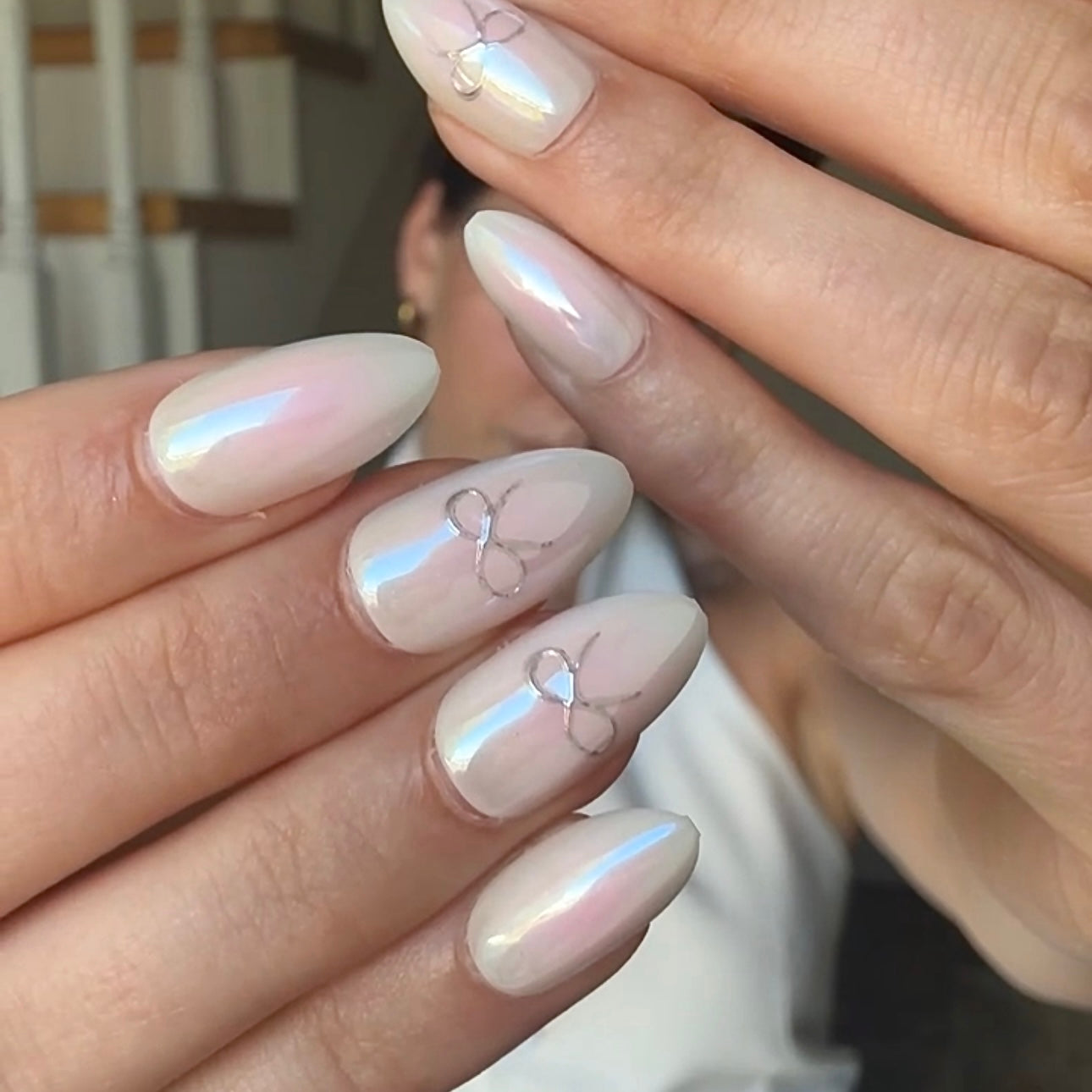 Reusable press-on nails chrome