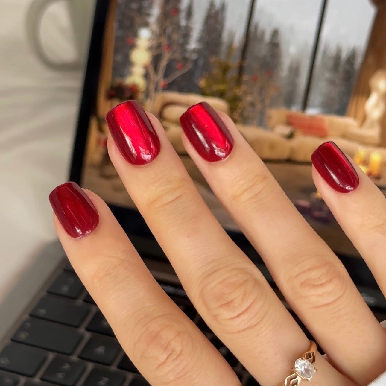 Reusable press-on nails red cat eye